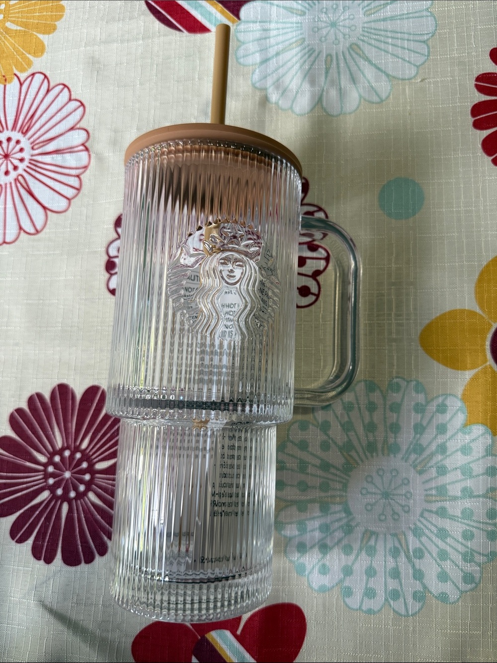 VIRAL Starbucks Clear Ribbed Glass Tumbler with Tan Lid and Straw